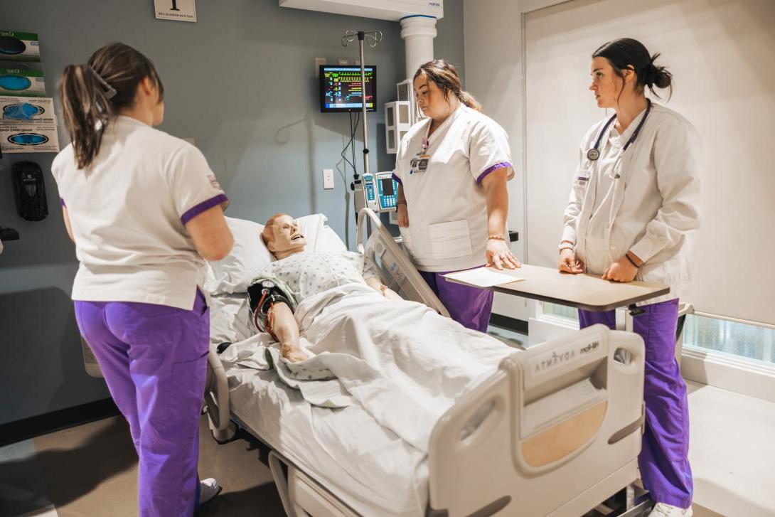 Nursing students in simulation lab